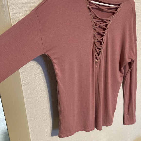 Express One Eleven Lace Up V Neck Top - Picture 6 of 7